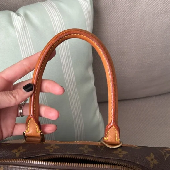 Vintage Louis Vuitton Deauville - Picture 15 of 16